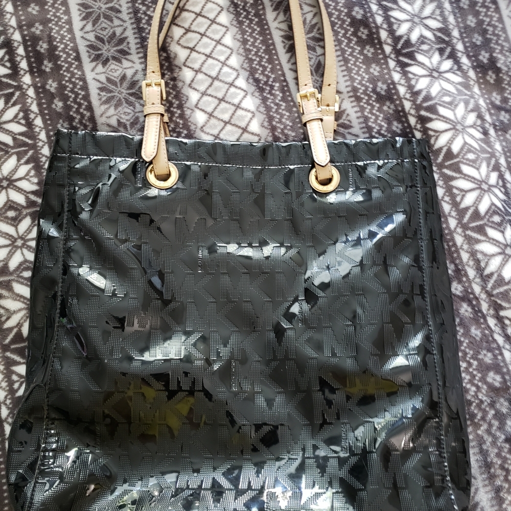 MK Messenger Bag